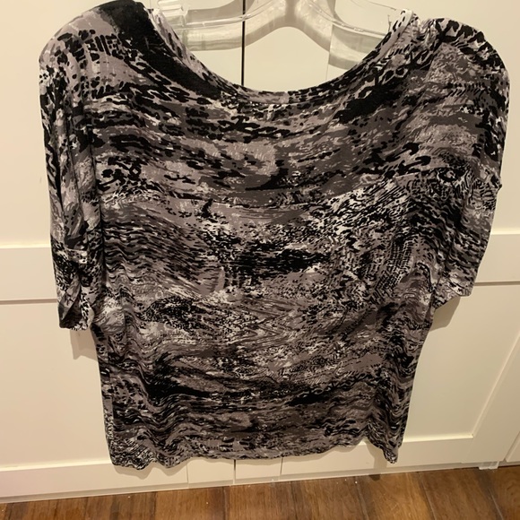 Women’s Large Silky Feel T-shirt - Picture 3 of 4
